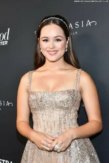 Nude Celebrity hayley orrantia Pictures and Videos Archives 