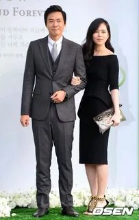 Han Ga-in five months pregnant
