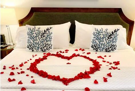 50 ++ rose petals on bed 239115-Rose petals on bed funny