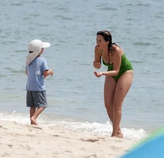 Mariska Hargitay - Swimsuit Candids-06 GotCeleb