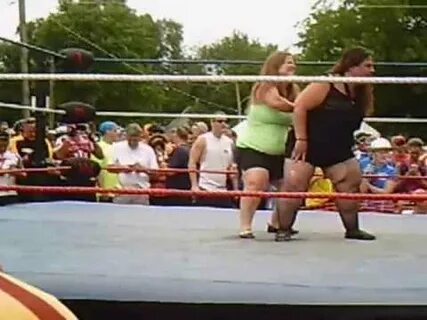 Midget Wrestling on The Ragbrai - YouTube