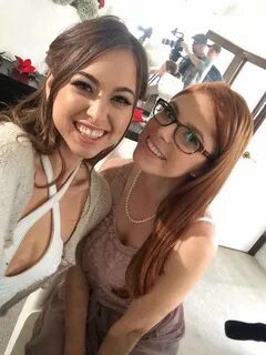 Riley Reid & Penny Pax - 9GAG