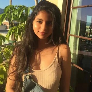 Suhana Khan Hot Pics and Videos, Shahrukh Khan's Daughter - 