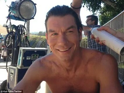 Jerry O'Connell shows off his slim physique as he slips into