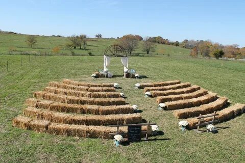 Country Wedding: Hay bale seating Wedding ceremony seating, 