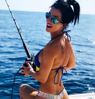 Красивые девушки на рыбалке - Zefirka