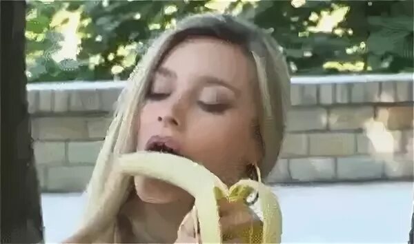 GIF banana - animated GIF on GIFER - by Bragar