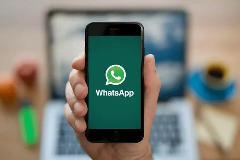 Cлужба поддержки клиентов в WhatsApp и чат-боты на базе иску
