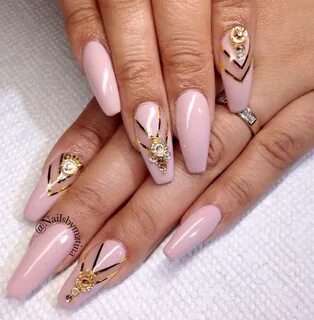 ❤ ️All'❤ ️❤ Nail designs, Gold nail designs, Gold nails
