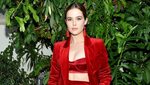 Zoey Deutch Pics posted by Sarah Thompson