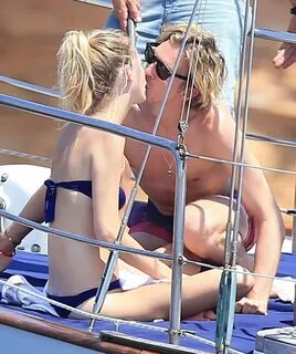 Poppy Delevingne On Vacation In Ibiza - Celebzz - Celebzz