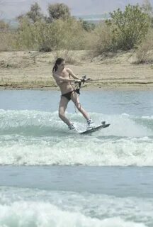 Naked WakeBoarding - Picture - ExGirlfriend Market - The Ren