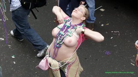 Pussy slip stripped mardi gras-porn archive.