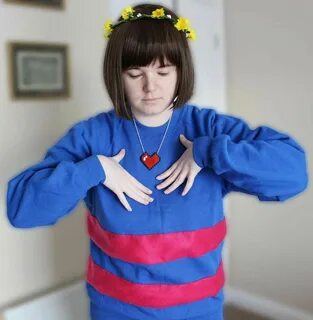 Frisk Cosplay Undertale cosplay, Cute cosplay, October outfi