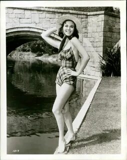 Glamoursplash: Gia Scala in a Claire McCardell Swimsuit 1957