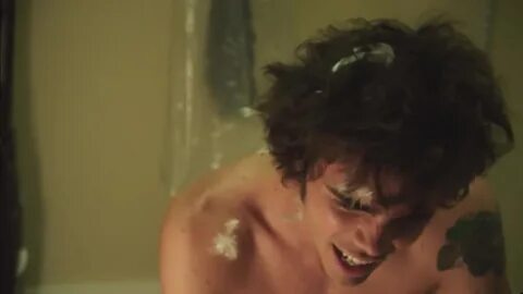 ausCAPS: Reid Ewing nude in 10 Rules For Sleeping Around