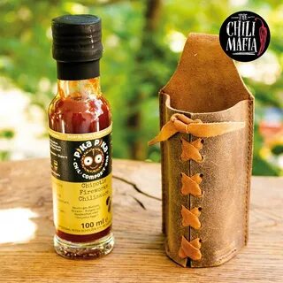 Bottle holder "Chili Junkie" - Sauce Included! Chili Mafia