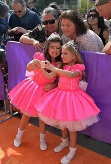 Sophia Grace Brownlee - Sophia Grace Brownlee Photos - Zimbi