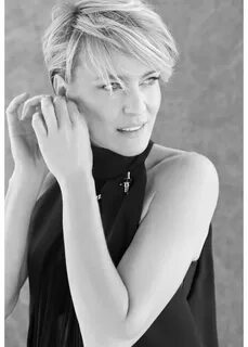 robin wright hairstyles Robin wright hair, Short hair styles