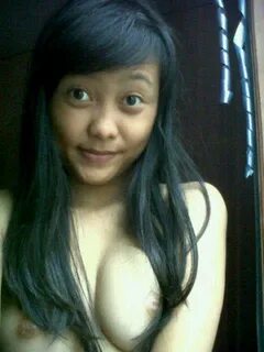 ABG Narsis Cantik Bugil