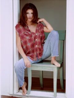 Tiffani Thiessen At Jonathan Exley Photoshoot, 1993 - Celebz
