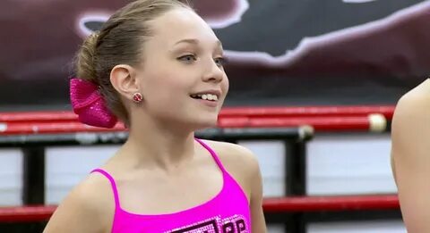 Maddie Ziegler Dance Moms S4E22 "Kiss or Get Off the Pot" Da