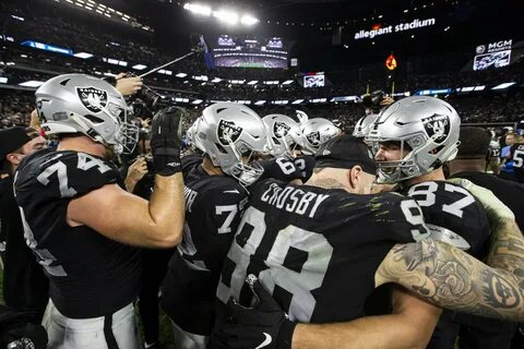 Grading the Raiders' win over the Chargers Las Vegas Review-