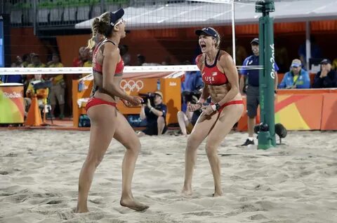 Kerri Walsh Jennings and April Ross advance to beach volleyb