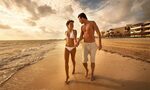 Cancun-Beach-Couple Luxury Hotel Resort Photography Barry Gr