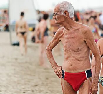 Old man on the beach Giovanni Monella Flickr