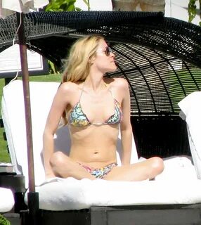 KRISTIN CAVALLARI in Bikini at a Pool in Mexico 04/04/2016 -