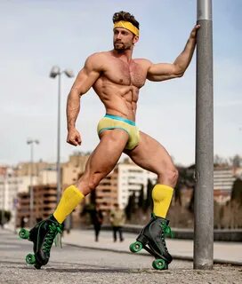 Mechadude2001: Davide on Roller Skates