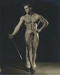 More Shots Of Bodybuilding Hunk Vic Seipke Naked - Gay Body 