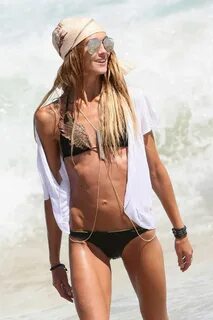 SHARNI VINSON in bikini at Cronulla Beach in Sydney - HawtCe