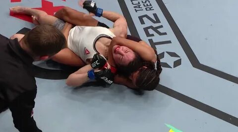 Julianna Pena Stops Sara McMann With Late Rear-Naked Choke -