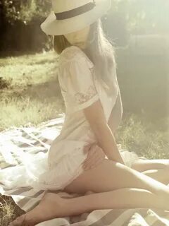 39 Lolas: Oysho S/S 2010 by David Hamilton