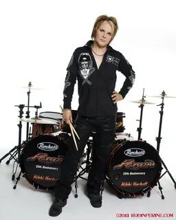 Zona Rock Dan Metal : RIKKI ROCKETT