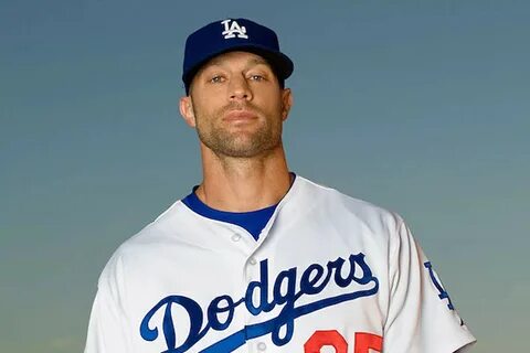 Gabe Kapler is unlike every other Phillies manager in team h