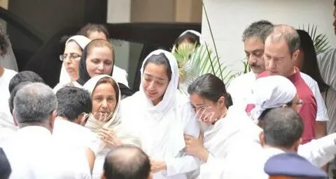 In Pictures: Jiah Khan's funeral PINKVILLA - Page 1