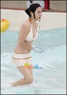 Song Ji Hyo Seksi - Song was a cover model for kiki magazine