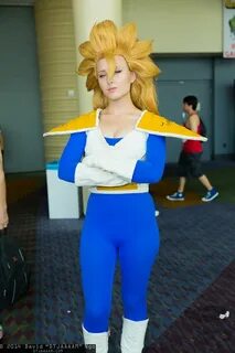 Vegeta Cosplay feminino, Cosplays femininos, Ideias de cospl