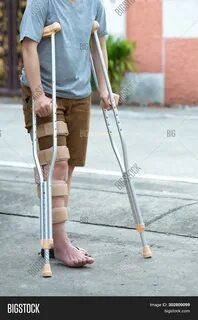 Japanese crutches meme