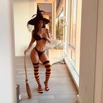 Yanet Garcia Shows Off Her Butt on Halloween (4 Photos) #The