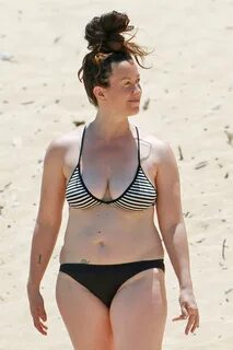 Alanis Morissette Bikini Pictures @ Platinum-celebs.com