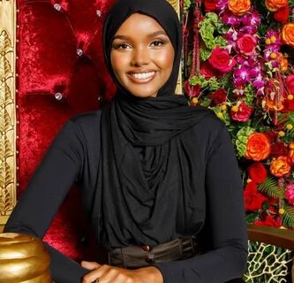 Halima Aden Model Berhijab dan Wanita Tercantik Ketiga Dunia