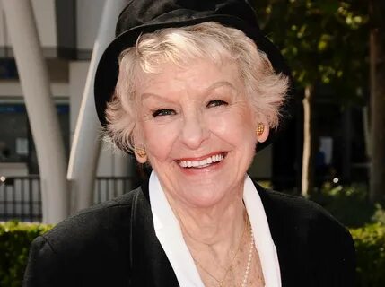 Pictures of Elaine Stritch - Pictures Of Celebrities