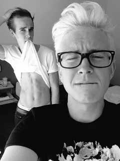 Tyler Oakley on Twitter Joe sugg, Tyler oakley, Oakley