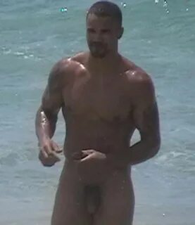 Provocative Wave for Men: How many of these naked celebritie