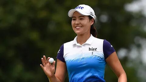 Tumbling suitcase leads to LPGA golfer’s injury - GolfWRX