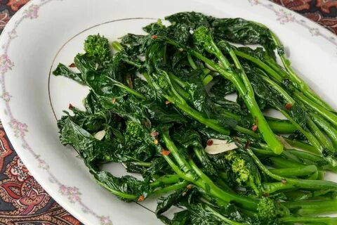 This is your year to treat broccoli rabe right Broccoli rabe